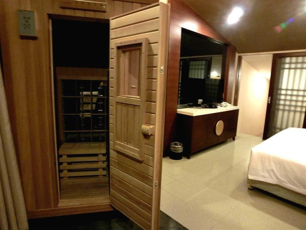 Marina Spa Hotel Sanya Esterno foto