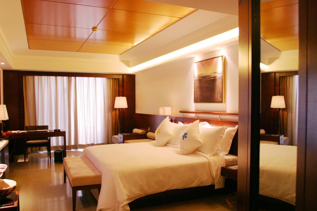 Marina Spa Hotel Sanya Esterno foto